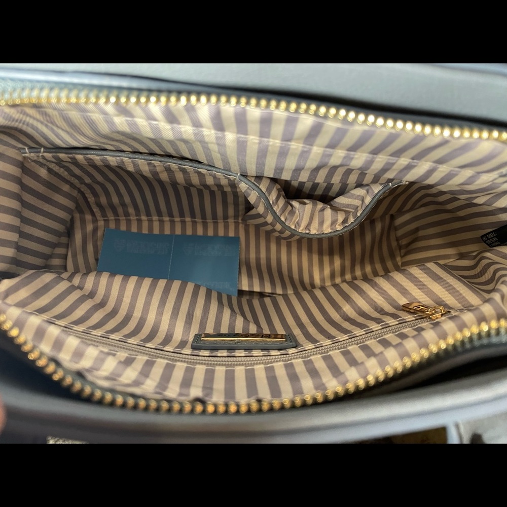 Grey Bag - Picture 3 of 4